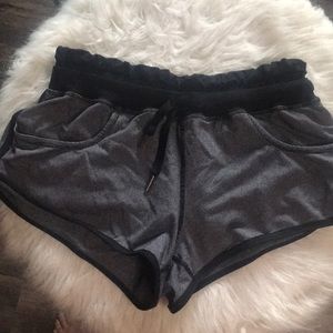 Lululemon Strength & Tone shorts size 4 stripes